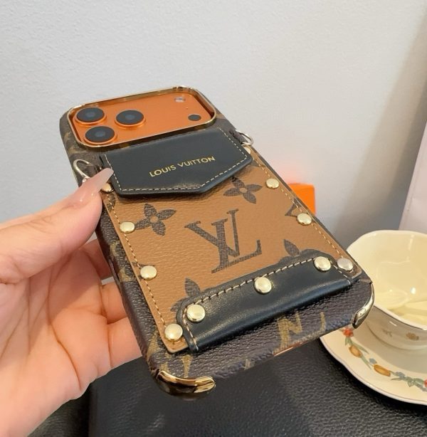 LV モノグラムスタッズショルダーフォンケース ブラック
