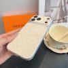 LV エンボススマホケース アイボリー