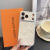 LV エンボススマホケース アイボリー