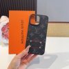LV レザーパッチスマホケース ブラウン
