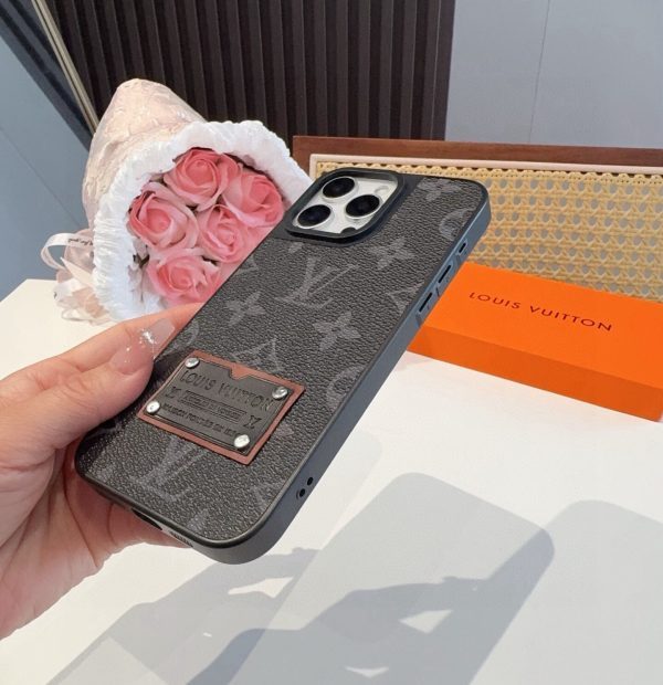 LV レザーパッチスマホケース ブラウン