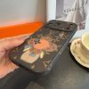 LV キャラクタースマホケース ブラウン