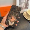 LV キャラクタースマホケース ブラウン