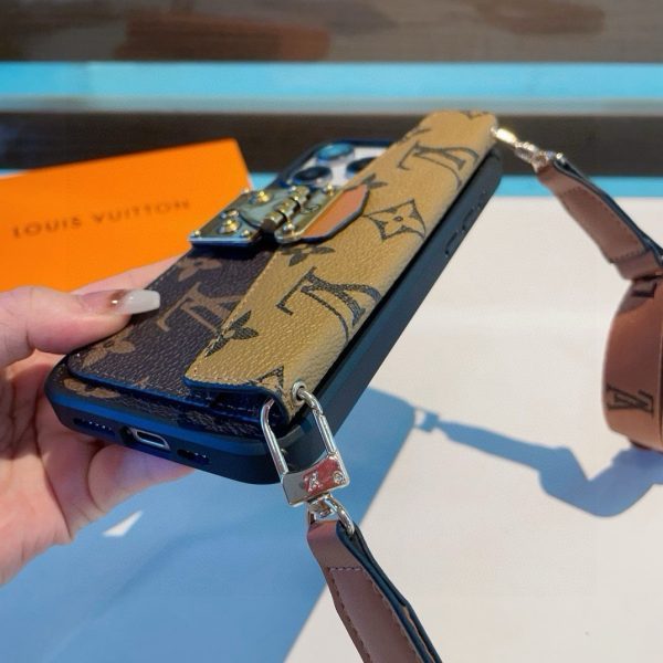 LV フラップカードケース オレンジ