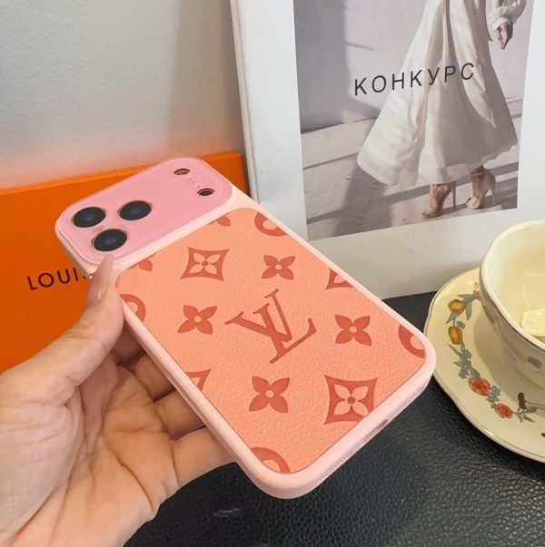 LVスマホケース モノグラム3色 マルチ