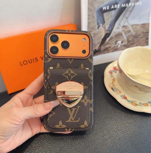 LV フラップメタルケース ダークブラウン