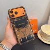 13434271314484572 LV スタッズストラップケース ブラウン