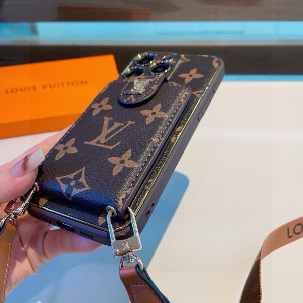 LV ジップカードケース ブラウン