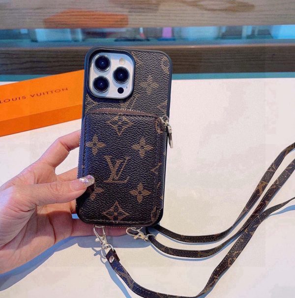 LV エンボスロゴケース オレンジ