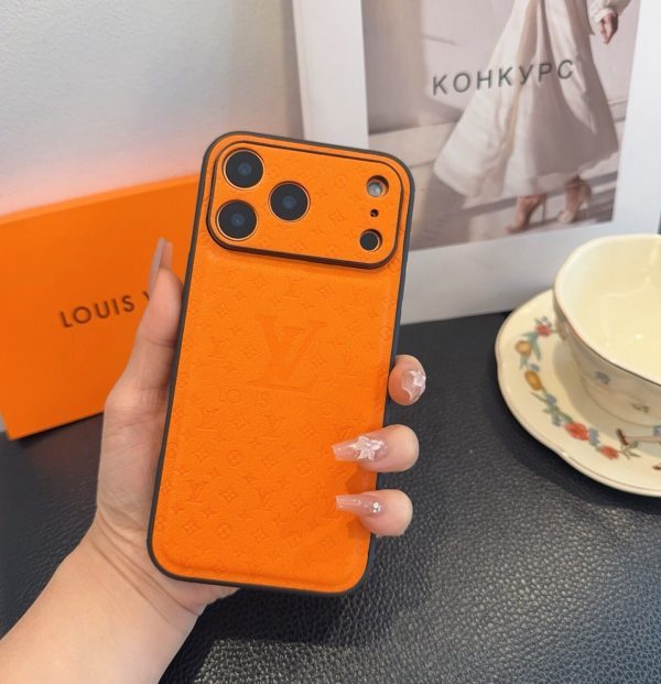 LV エンボスフルケース マルチ