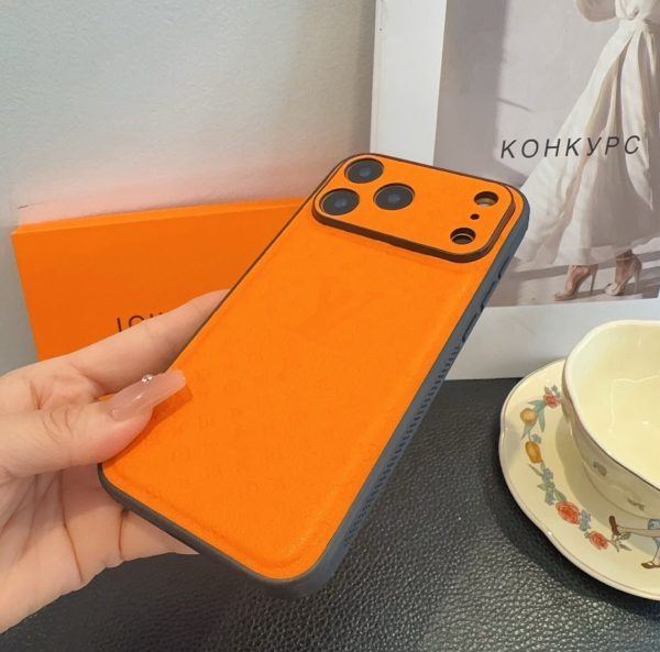 LV エンボスフルケース マルチ