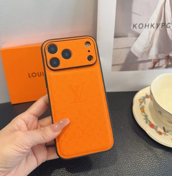 LV エンボスフルケース マルチ