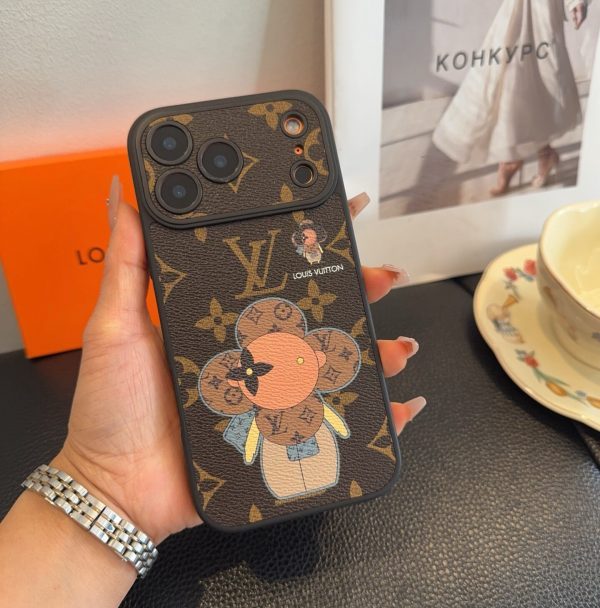 LV ベアキャラクターケース ブラウン