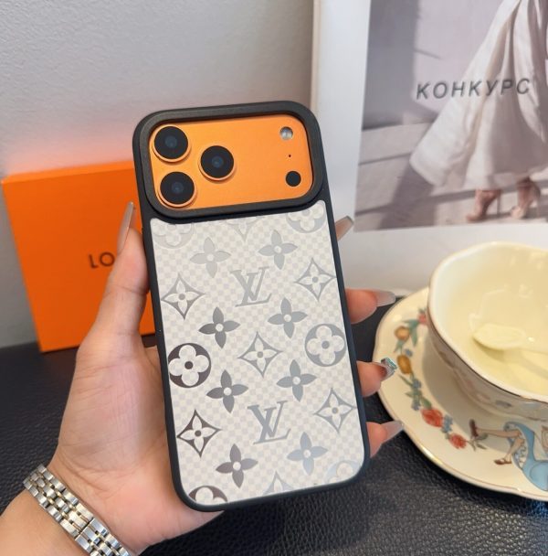 13434271809039297 LV モノグラムケース ブラウン