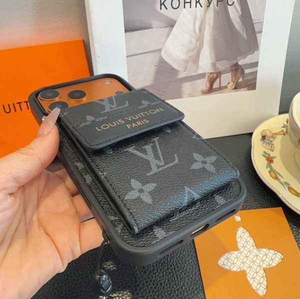 13434272061669603 LV スタッズポーチ ブラウン