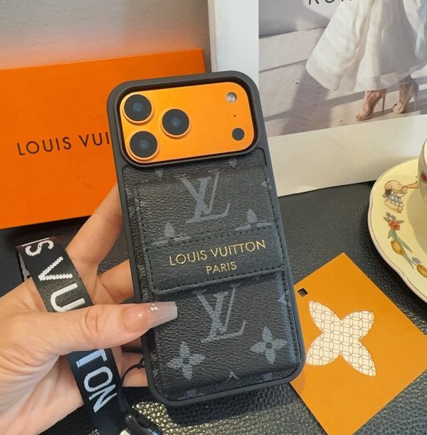 LV カードストラップケース ブラウン