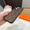 LV エンボスモノグラム マルチ