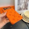 LV エンボスモノグラム マルチ