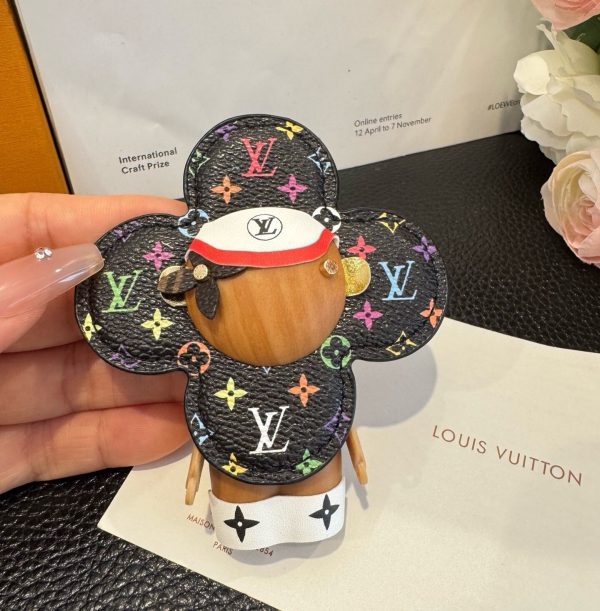LV モノグラムマルチキーホルダー ブラック