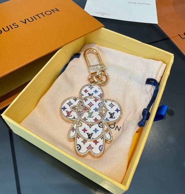 LV エナメルチャーム ホワイト