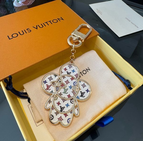 LV エナメルチャーム ホワイト