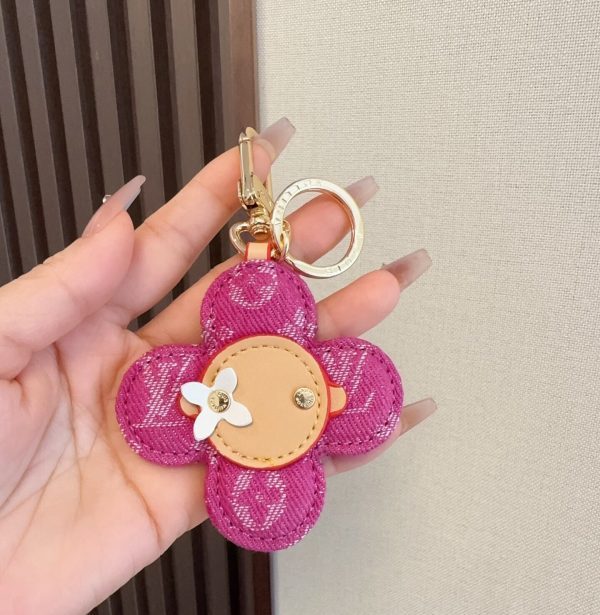 LV 編み込みキーホルダー マゼンタ