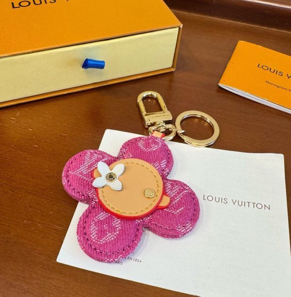 LV 編み込みキーホルダー マゼンタ