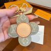 LV 編み込みキーホルダー グレーグリーン