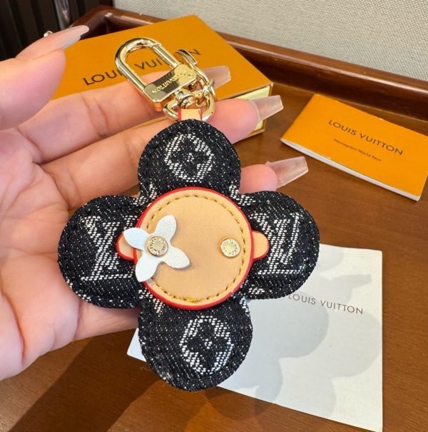 LV 編み込みモノグラムキーホルダー ブラック