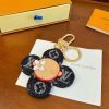 LV 編み込みモノグラムキーホルダー ブラック
