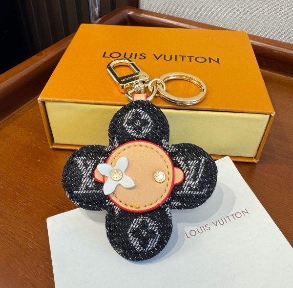 LV 編み込みモノグラムキーホルダー ブラック