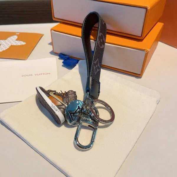 LV モノグラムシューズチャーム マルチ