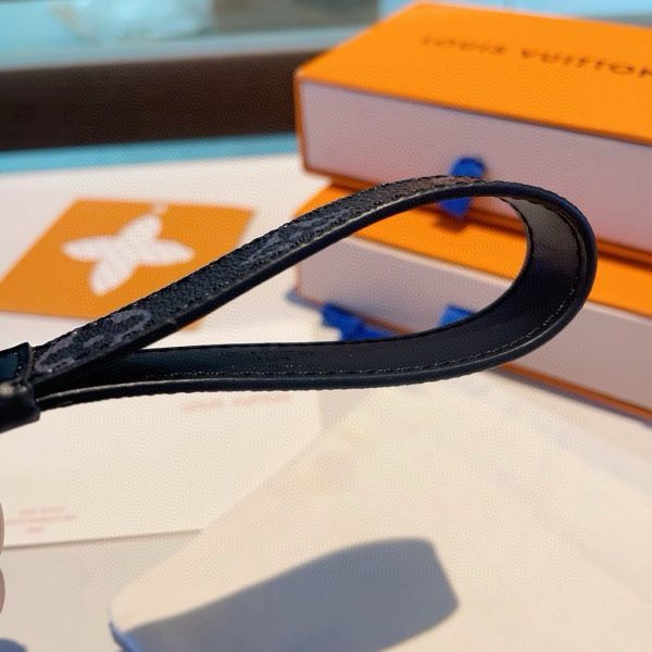 LV モノグラムシューズチャーム マルチ