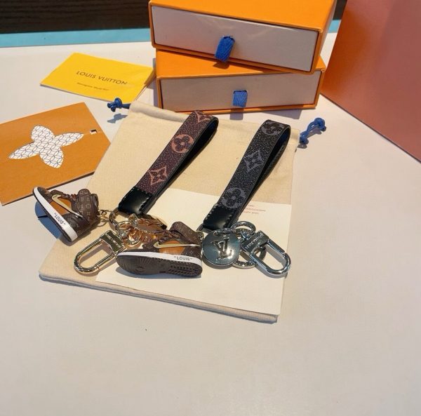 LV モノグラムシューズチャーム マルチ