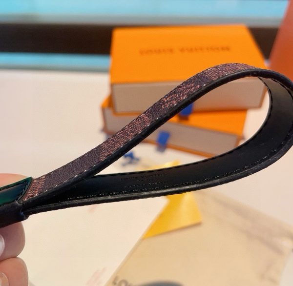 LV モノグラムキーホルダー ブラウン