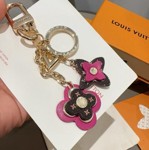 LV フラワーエナメルチャーム マルチ