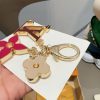 LV フラワーエナメルチャーム ピンク