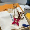 LV フラワーエナメルチャーム ピンク
