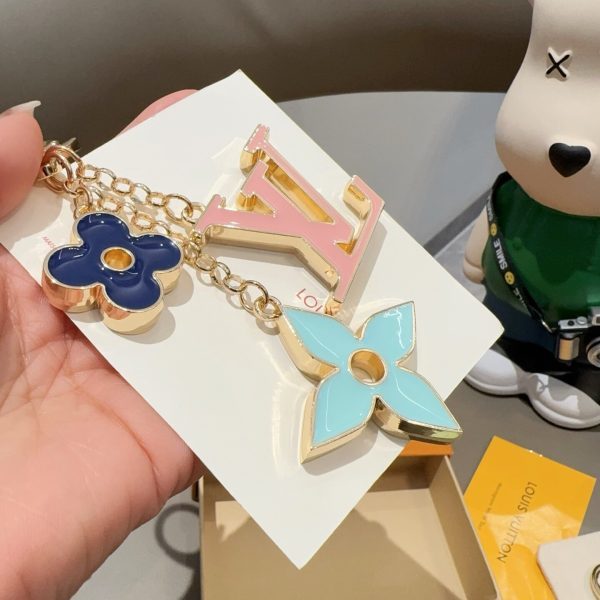 LV フラワーエナメルチャーム マルチ