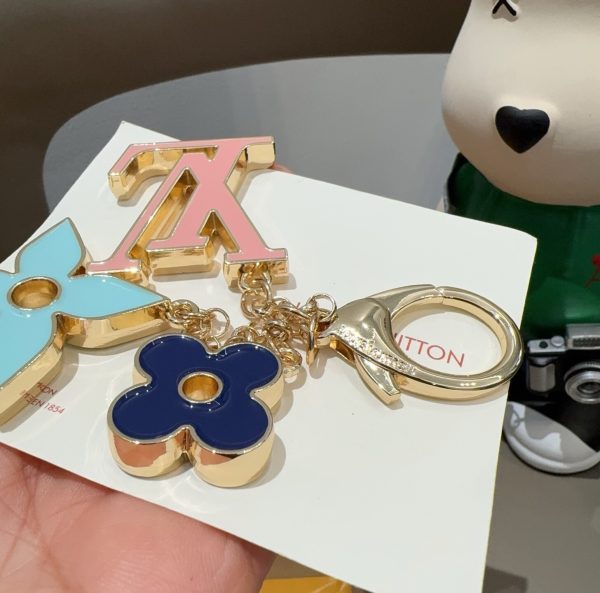 LV フラワーエナメルチャーム マルチ