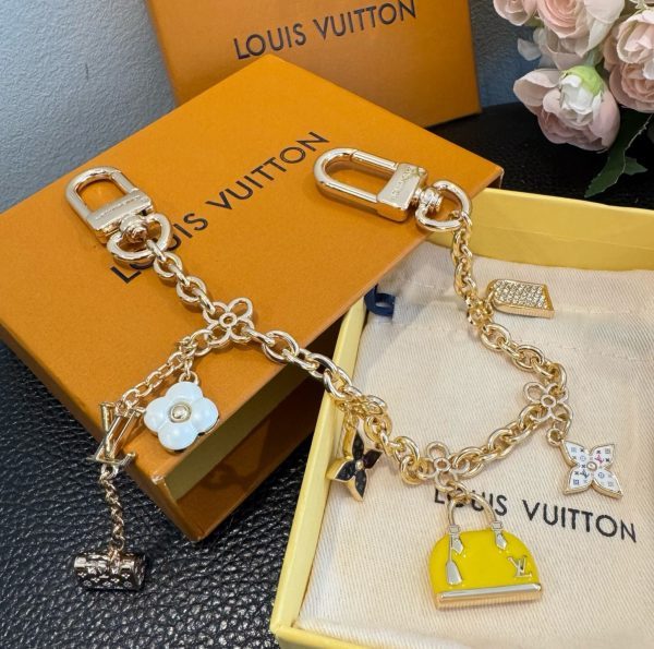 LV チェーンミニバッグチャーム ゴールド