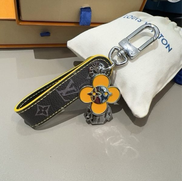 LV クローバータグチャーム マルチ