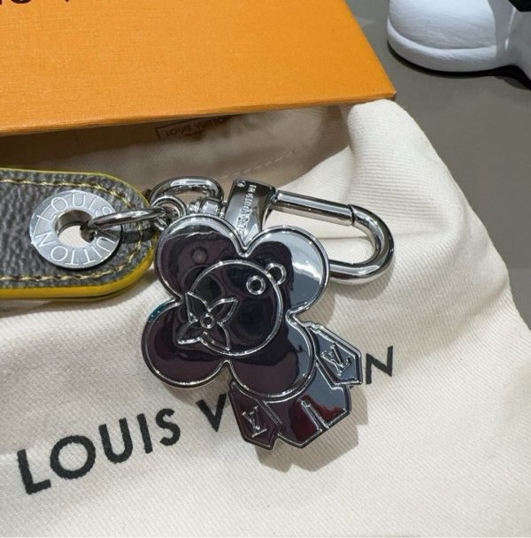LV クローバータグチャーム マルチ