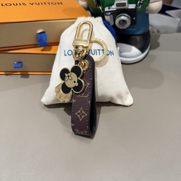 LV フラワーハードウェアチャーム マルチ
