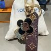 LV フラワーハードウェアチャーム マルチ