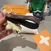LV フラワーハードウェアチャーム マルチ