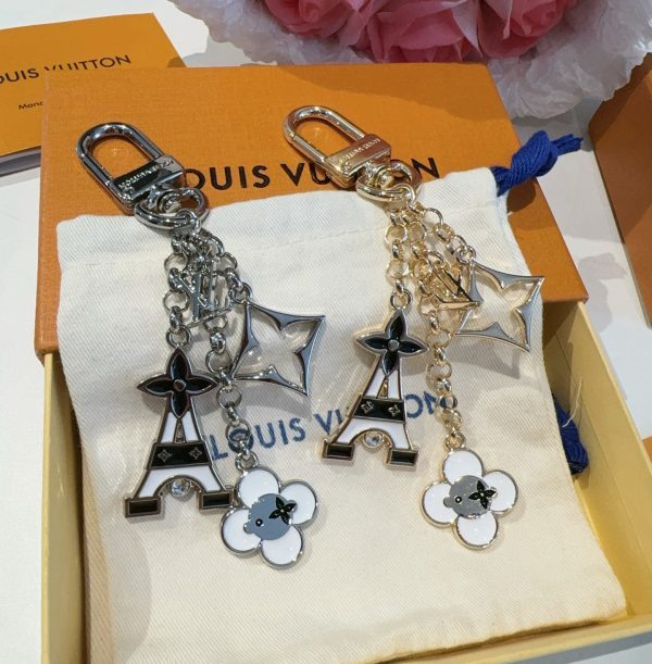 LV エッフェル塔チャーム シルバー