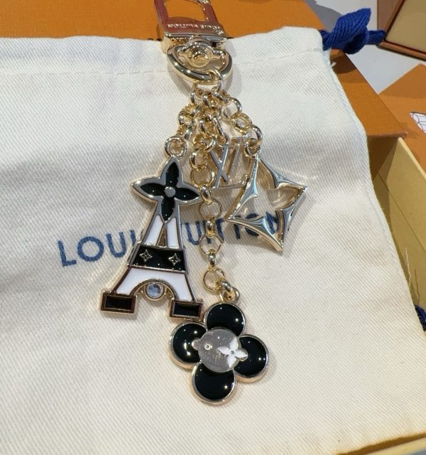LV エッフェル塔チャーム シルバー