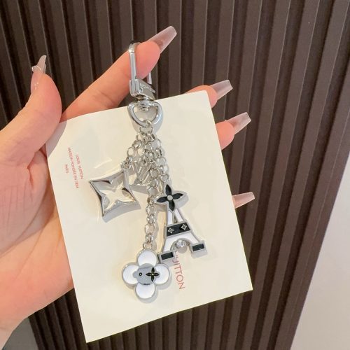 LV エッフェル塔チャーム シルバー