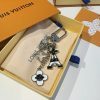 LV エッフェル塔チャーム シルバー